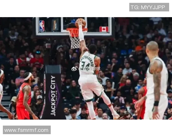 字母哥高效表现再创佳绩30分5篮板5助攻仅次詹姆斯