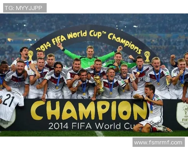 拉姆寄语小猪:你是德国足球历史上不朽的传奇与坚韧的象征