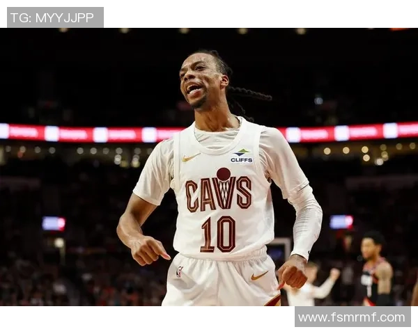 加兰表现出色三分命中率高效贡献15分5板6助球队战绩提升至正负值18最低